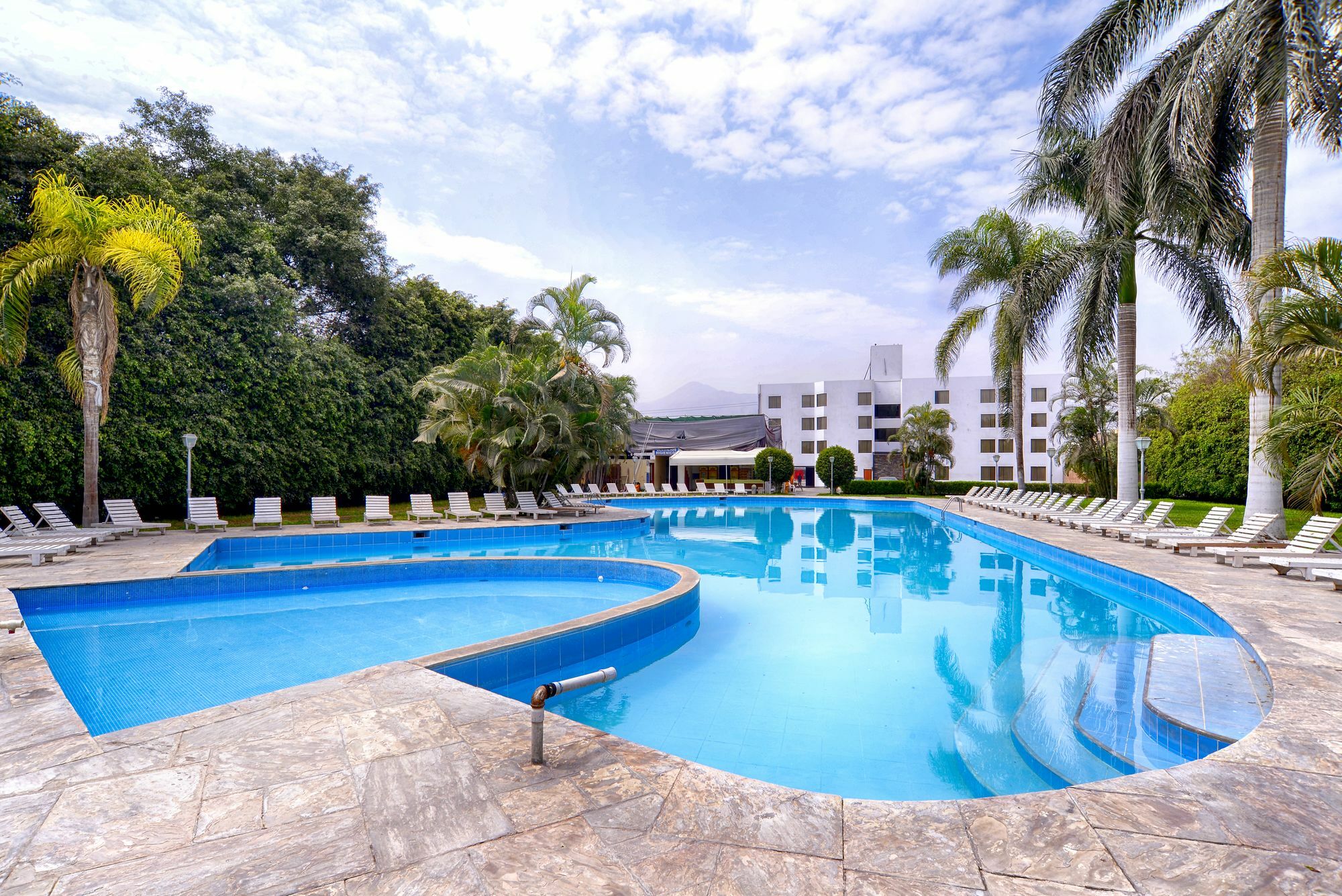 Hotel Hacienda Lima Norte Екстериор снимка
